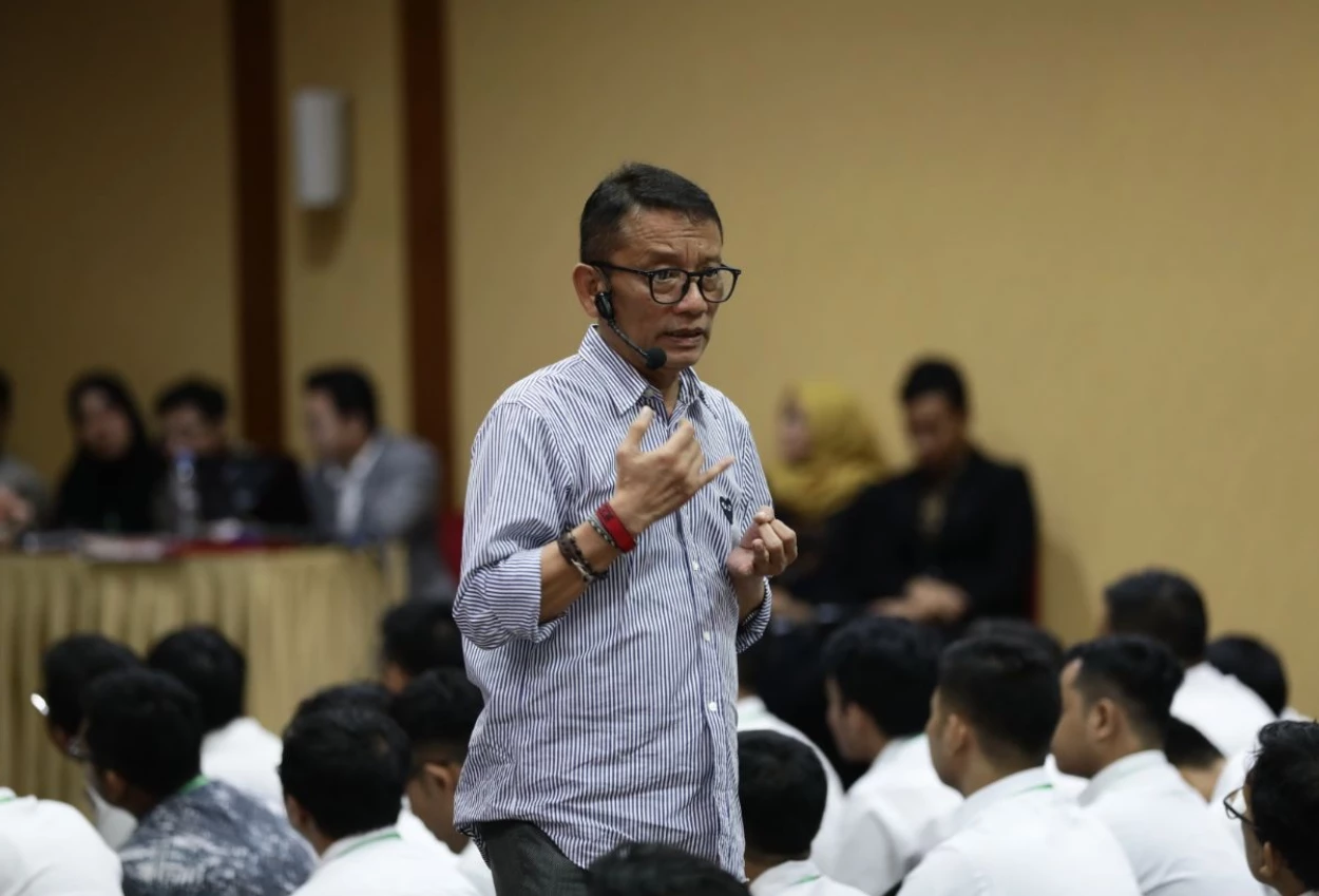 Eks dirjen pajak ken dwijugiasteadi dicegah keluar negeri buntut kasus dugaan korupsi pajak