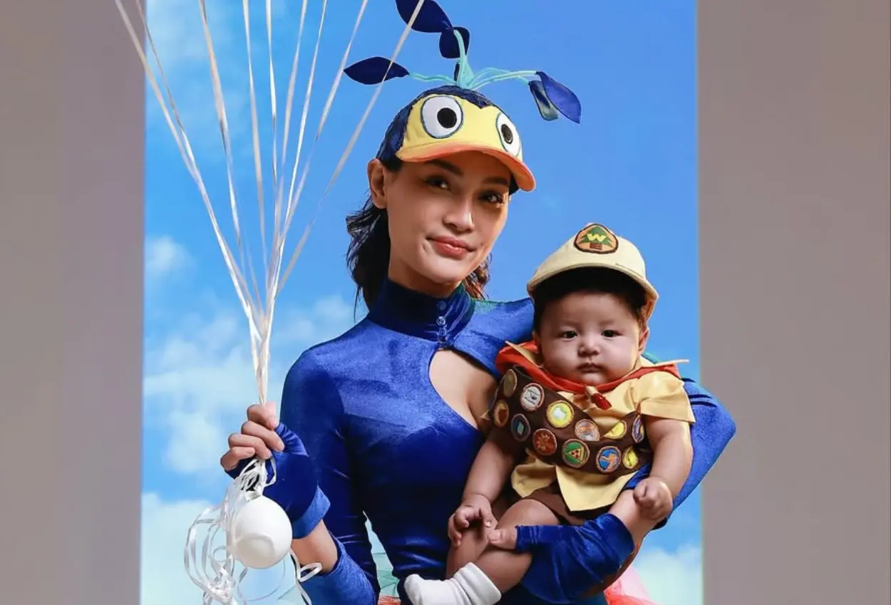 Erika carlina akui takut pola asuhnya selalu salah di mata netizen