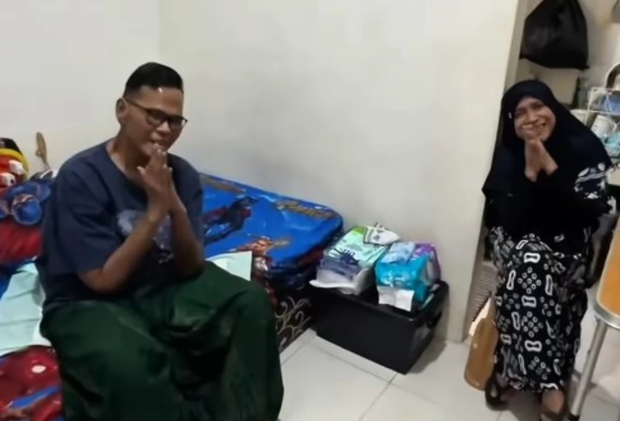Fahmi bo resmi menikah lagi dengan mantan istri di kontrakan