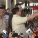 Guyon cek kondisi, prabowo buka topi menhub hingga tunjuk rambut mensesneg yang mulai menipis