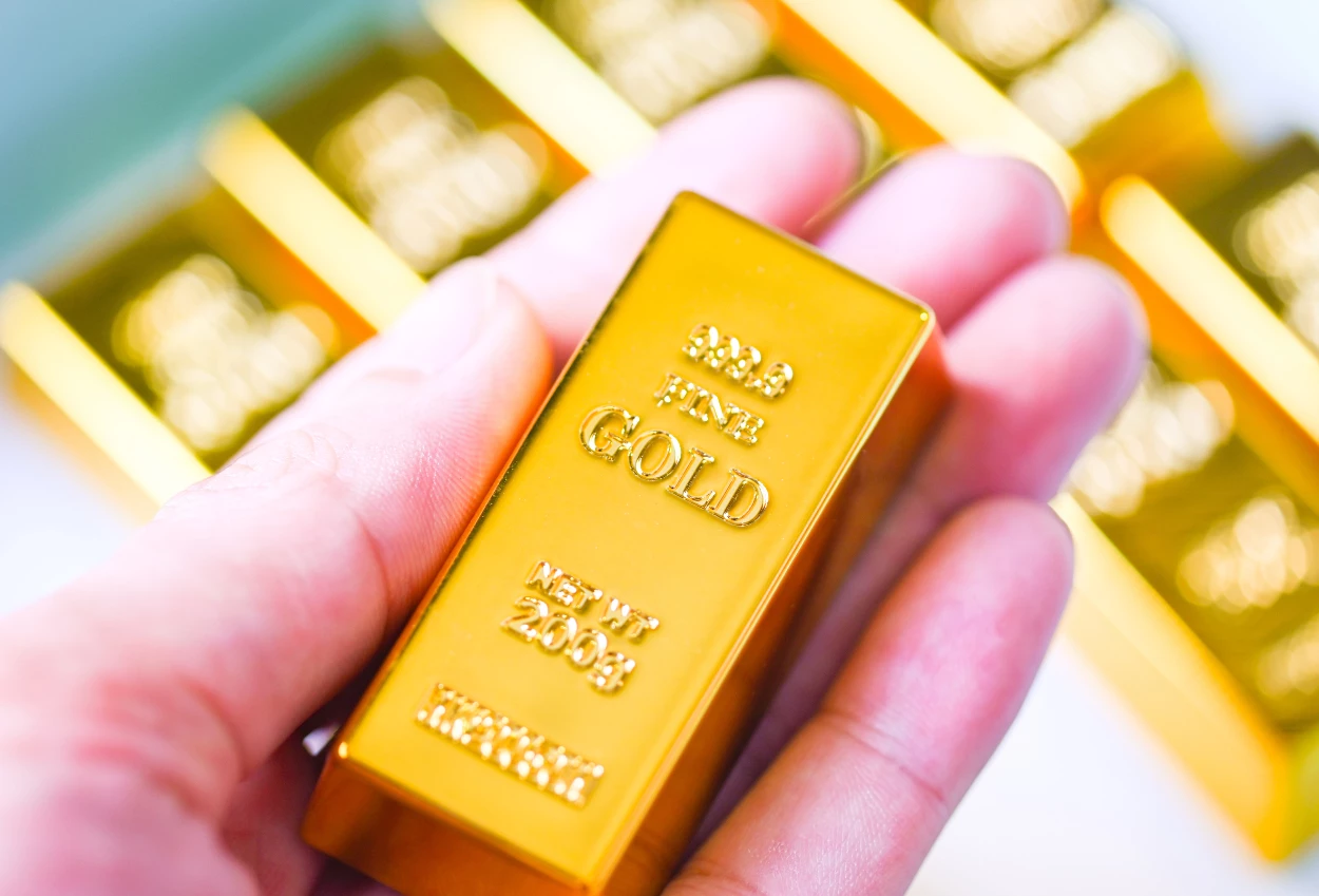 Harga emas antam hari ini meroket rp40.000 per gram!