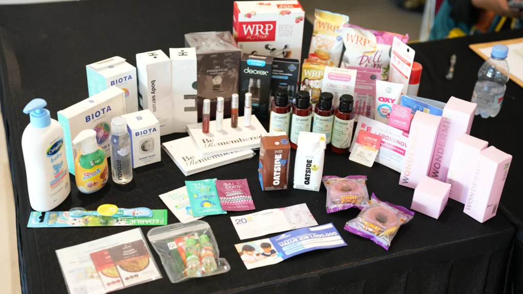Isi goodie bag