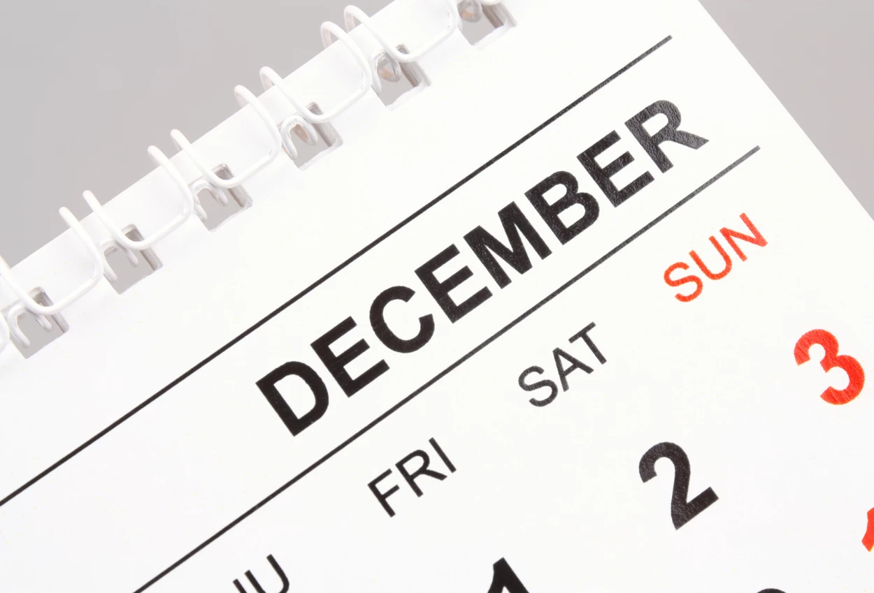 Jadwal libur nasional dan cuti bersama desember 2025, total ada 12 hari libur!
