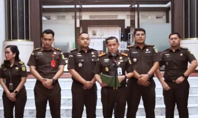Kejari jakpus tetapkan 3 tersangka kasus korupsi kredit fiktif bank bumn senilai rp122 m!