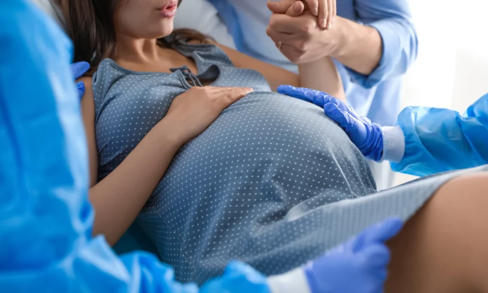 Kisah rahim copot viral, ini penjelasan dari dokter obgyn!
