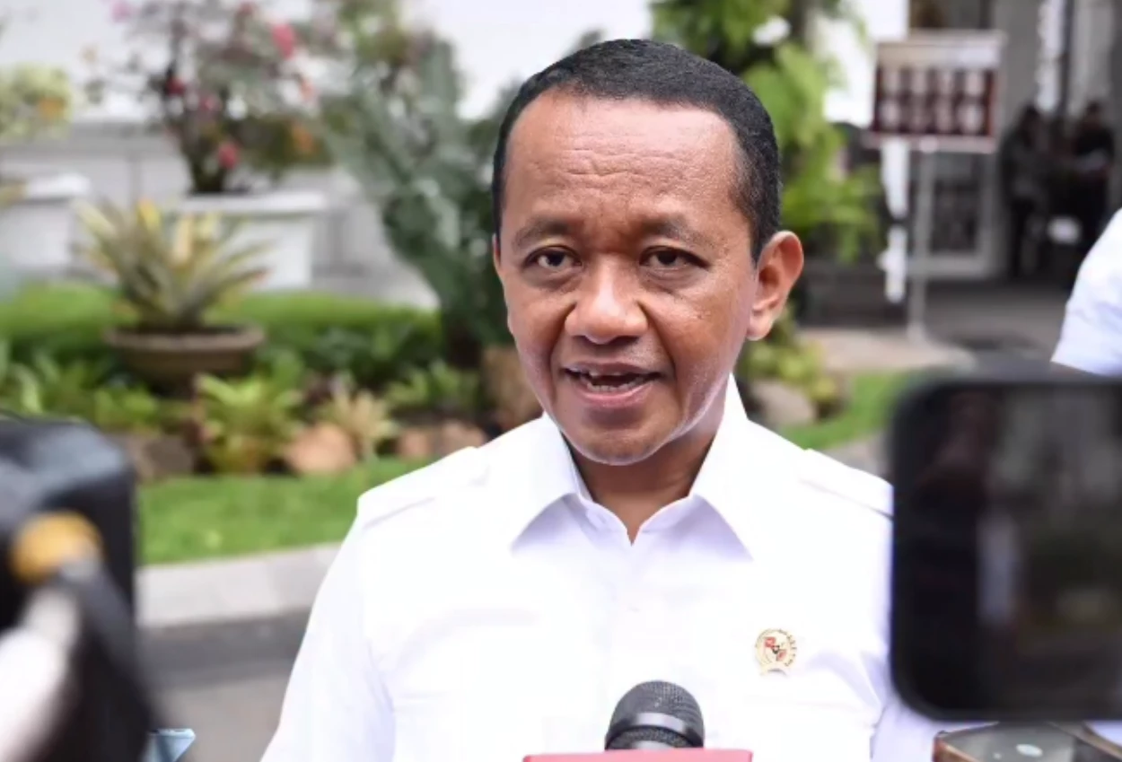Lapangan padel resmi dibuka untuk warga, bahlil syaratnya masuk golkar