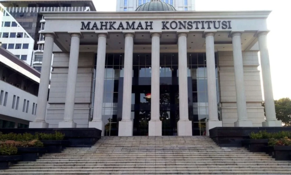Mk tolak gugatan mahasiswa yang tuntut anggota dpr bisa dipecat oleh rakyat