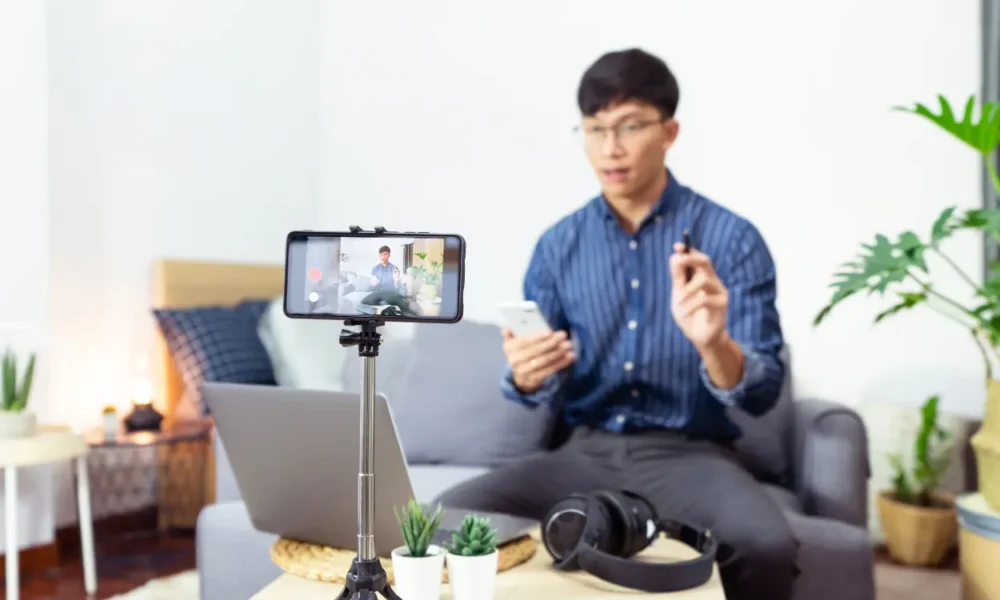 Mau ikut jejak china, komdigi kaji aturan soal influencer wajib punya sertifikasi