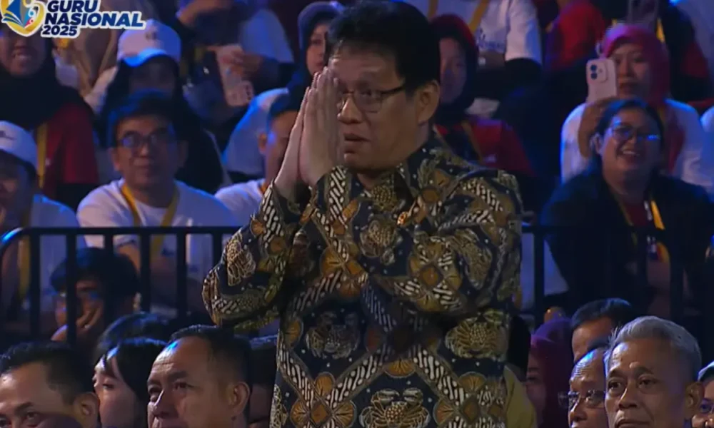 Momen tepuk tangan dan sorakan menggema saat nama purbaya disebut oleh mendikdasmen