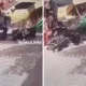 Pengemudi di tanjung priok seruduk motor hingga gerobak