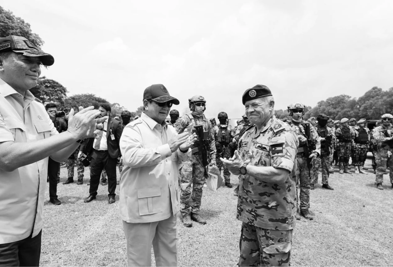 Prabowo dan raja abdullah saksikan demo drone kolaborasi tni angkatan bersenjata yordania di halim perdanakusuma