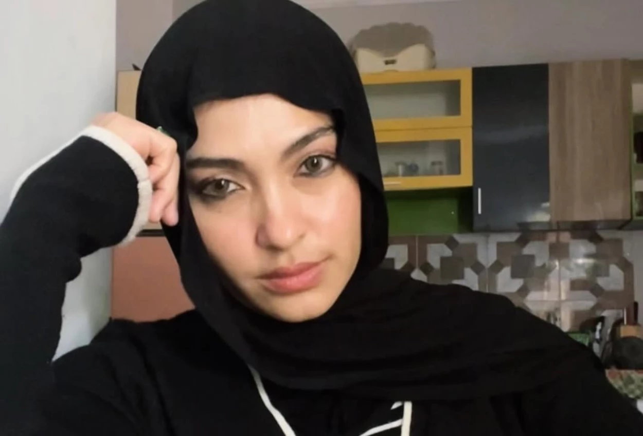 Profil fadlun faisal balghoits, istri sah habib bahar yang murka dengan pengakuan helwa bachmid