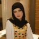 Profil helwa bachmid, model yang viral usai akui pernikahan sirinya dengan habib bahar
