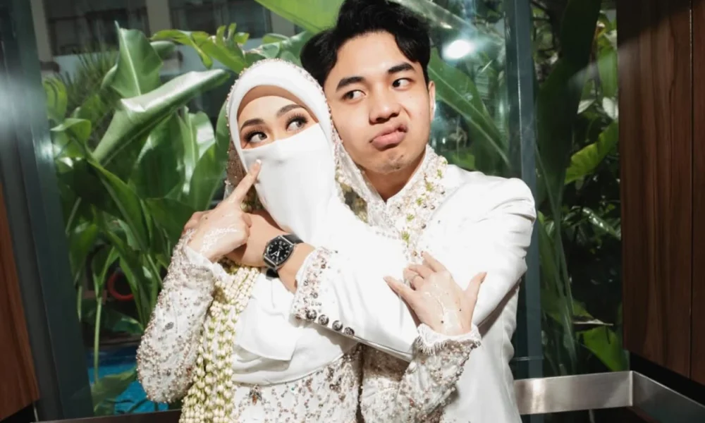 Profil tinandrose, wanita yang kini sah jadi istri fiki naki