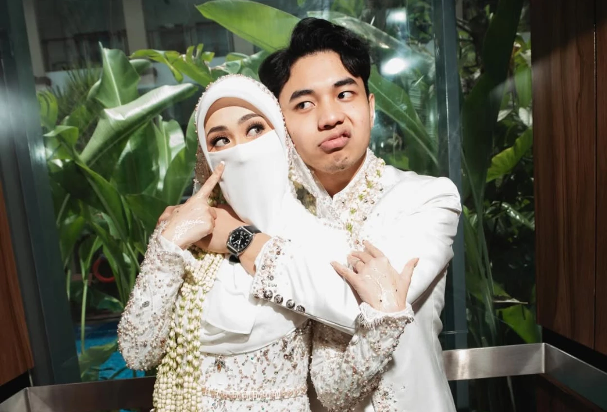 Profil tinandrose, wanita yang kini sah jadi istri fiki naki