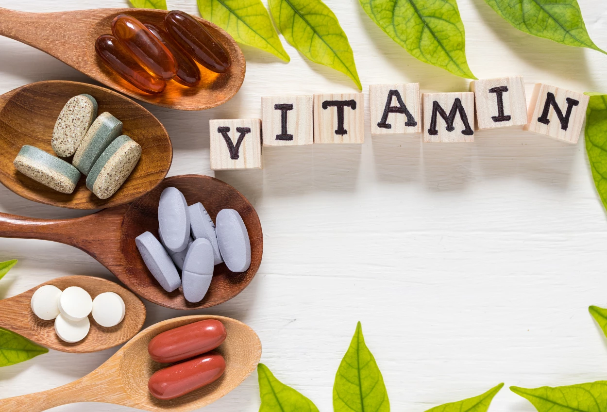 Rekomendasi 11 vitamin otak terbaik untuk menjaga daya ingat dan konsentrasi