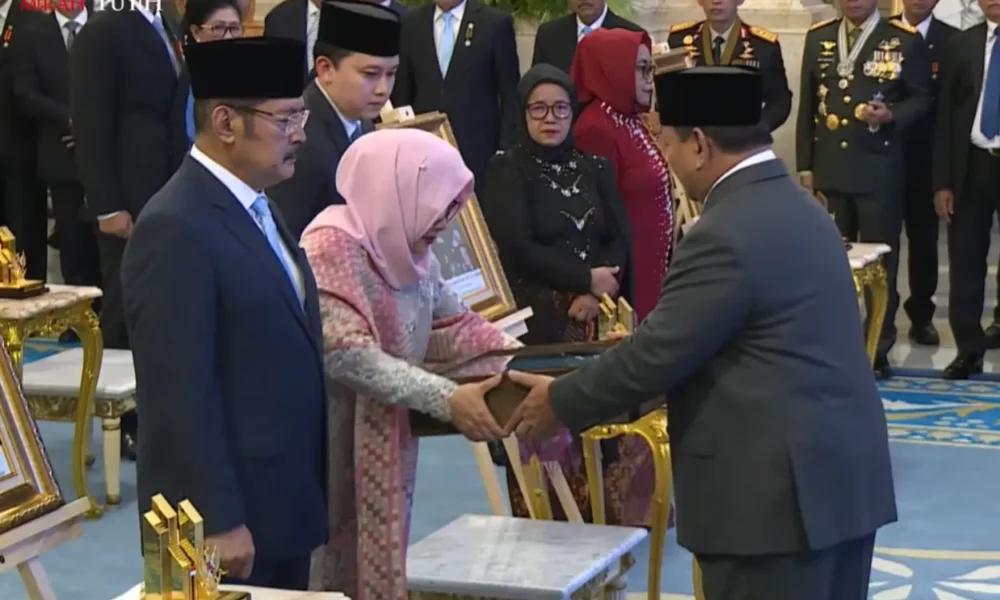 Resmi! soeharto dapat gelar tokoh pahlawan nasional dari prabowo