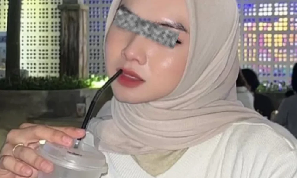 Terbongkar! identitas dea mua asal lombok ternyata seorang pria, kesaksian korban wanita aku ganti baju depan dia