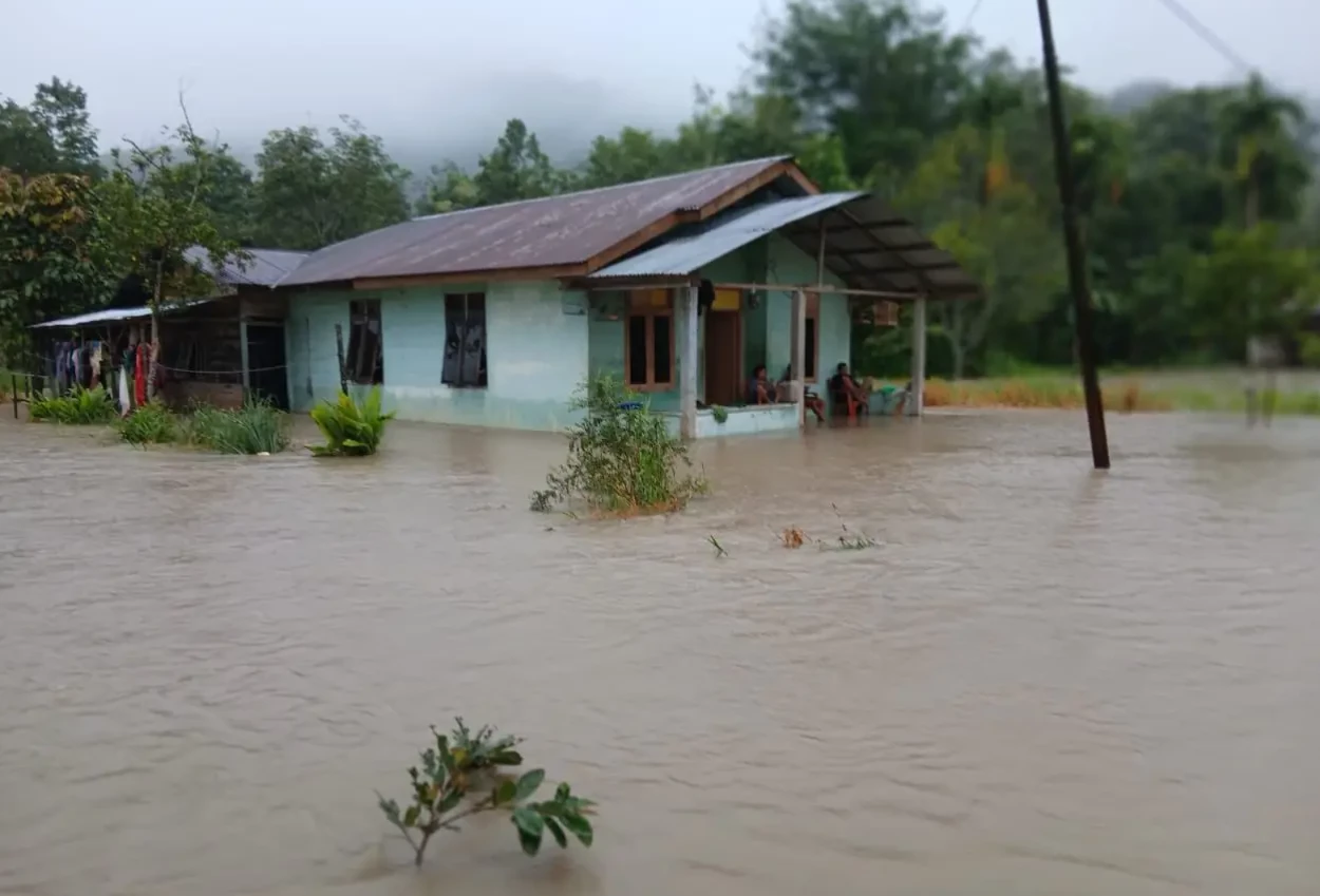 Update korban banjir di sumatra utara, 34 orang tewas dan 52 lainnya masih hilang