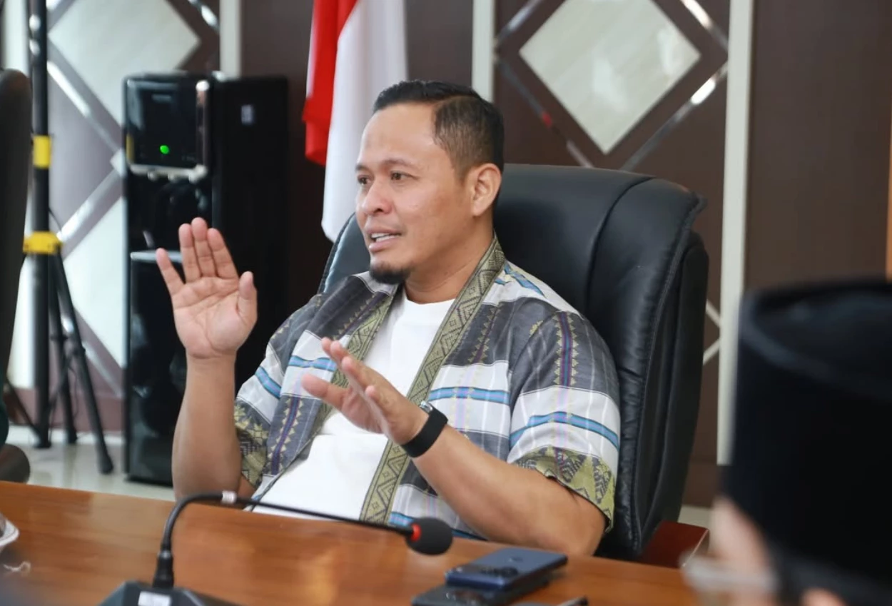 Wali kota pekanbaru klarfikasi soal nunggak bayaran ke kontraktor di mana letak tidak bayarnya