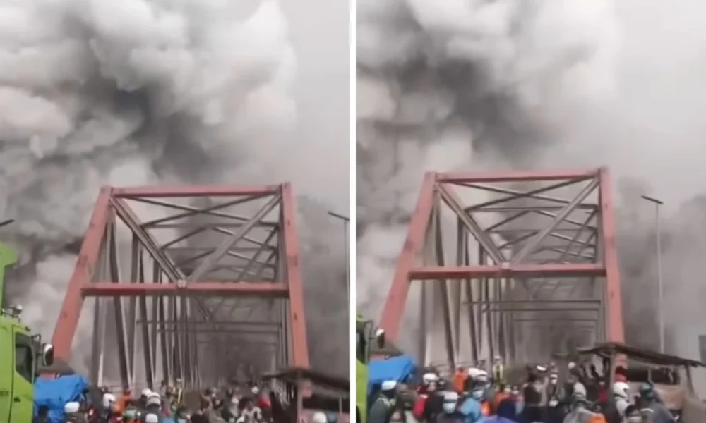 Warga panik! semeru kembali muntahkan awan panas