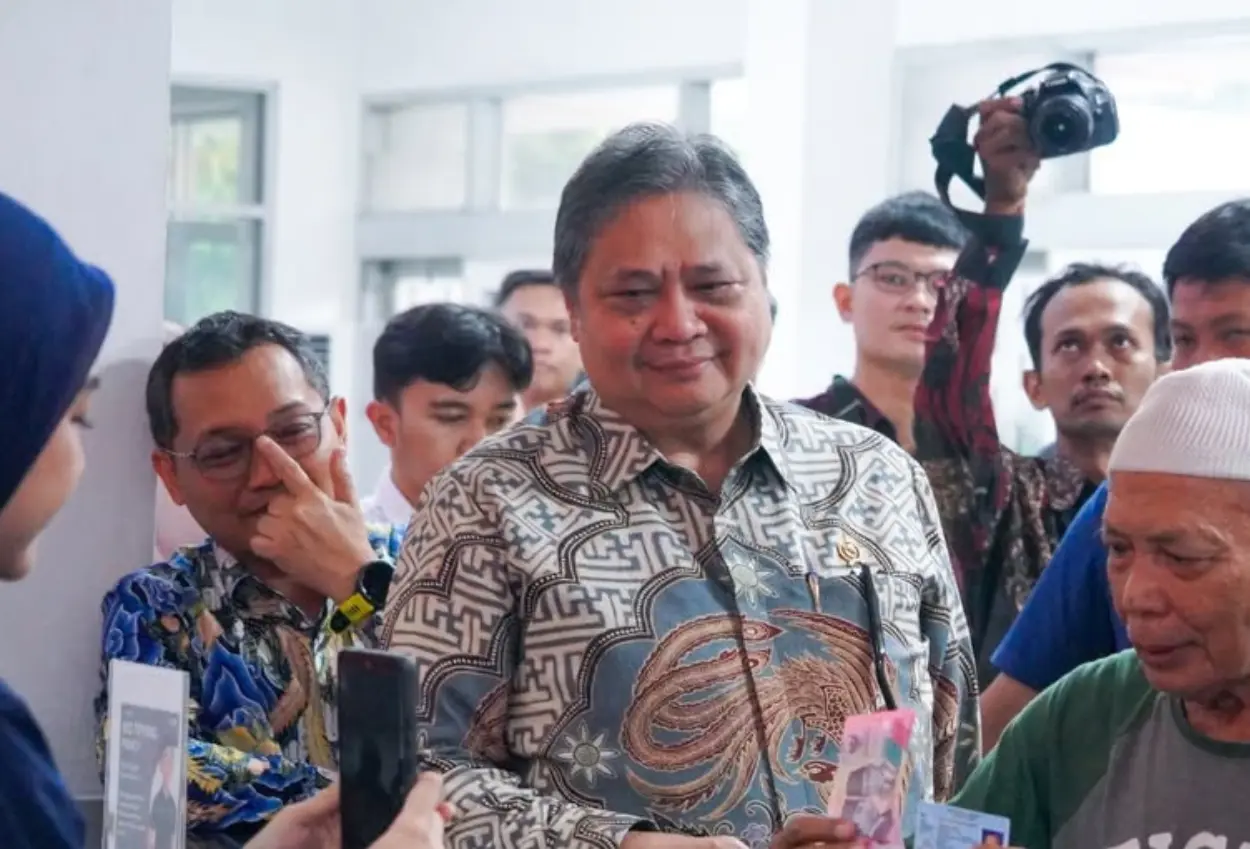 Airlangga hartarto usul pekerja wfa pada 29 30 desember 2025