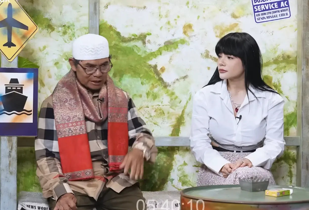 Ayah dinar candy mengaku pingsan saat pertama kali lihat foto anaknya pakai cd di pantai
