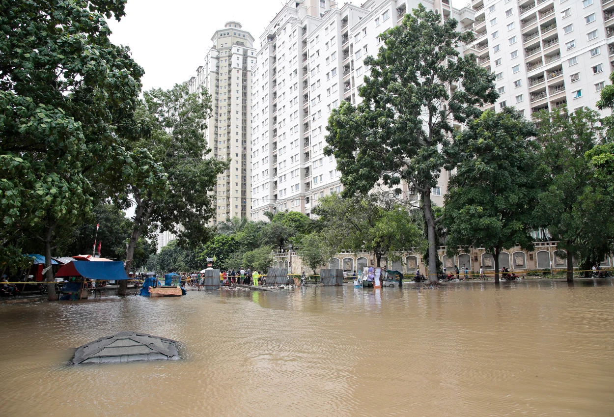 Banjir rob terjang 16 rt di jakarta utara dan kepulauan seribu