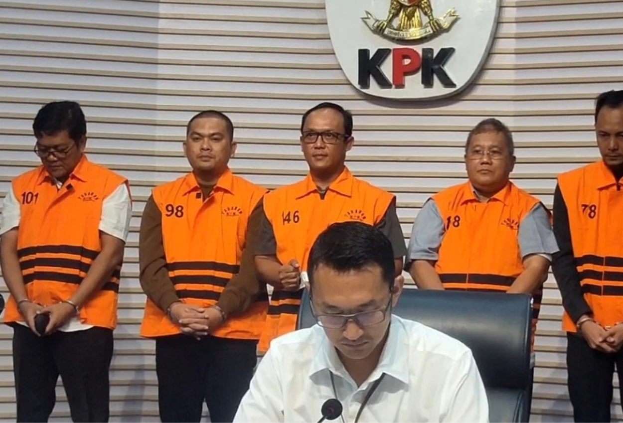 Bupati lampung tengah ditetapkan sebagai tersangka korupsi pengadaan barang dan jasa