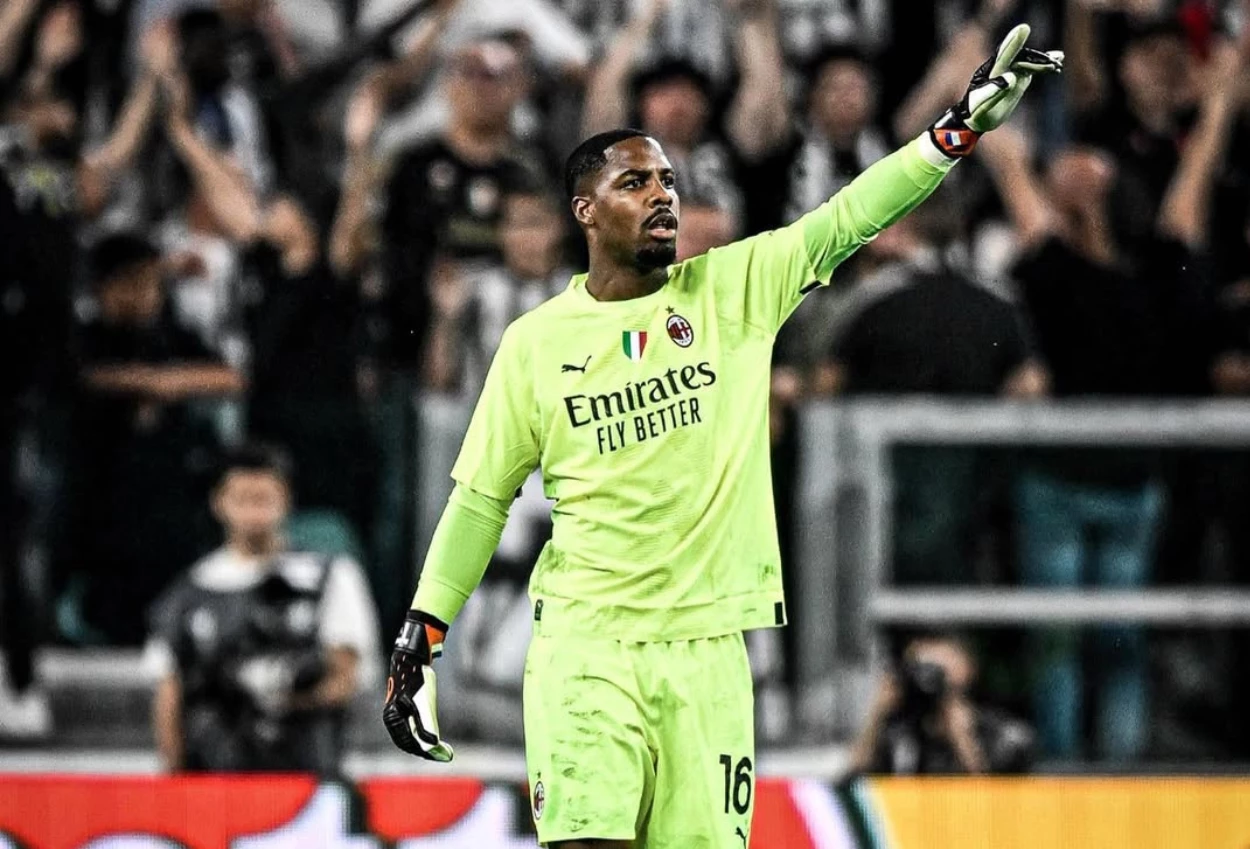 Chelsea gigit jari, mike maignan dikabarkan pilih tekan kontrak baru dengan ac milan