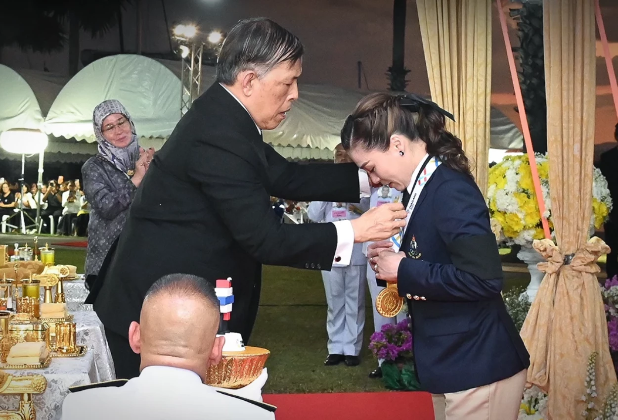 Curi perhatian! ratu thailand sumbang 1 medali emas di cabor layar sea games 2025