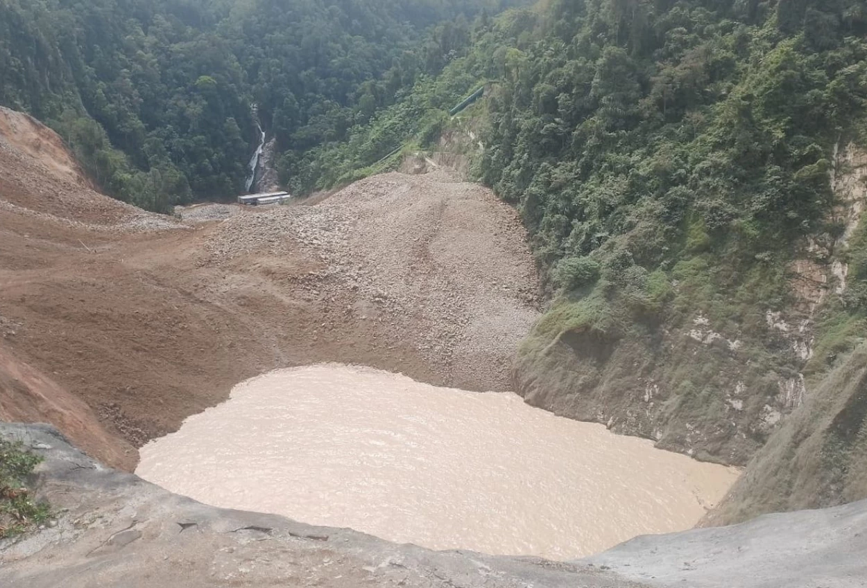 Dinding bukit plta pakkat longsor 10 kali, warga diminta waspada ancaman banjir mendadak