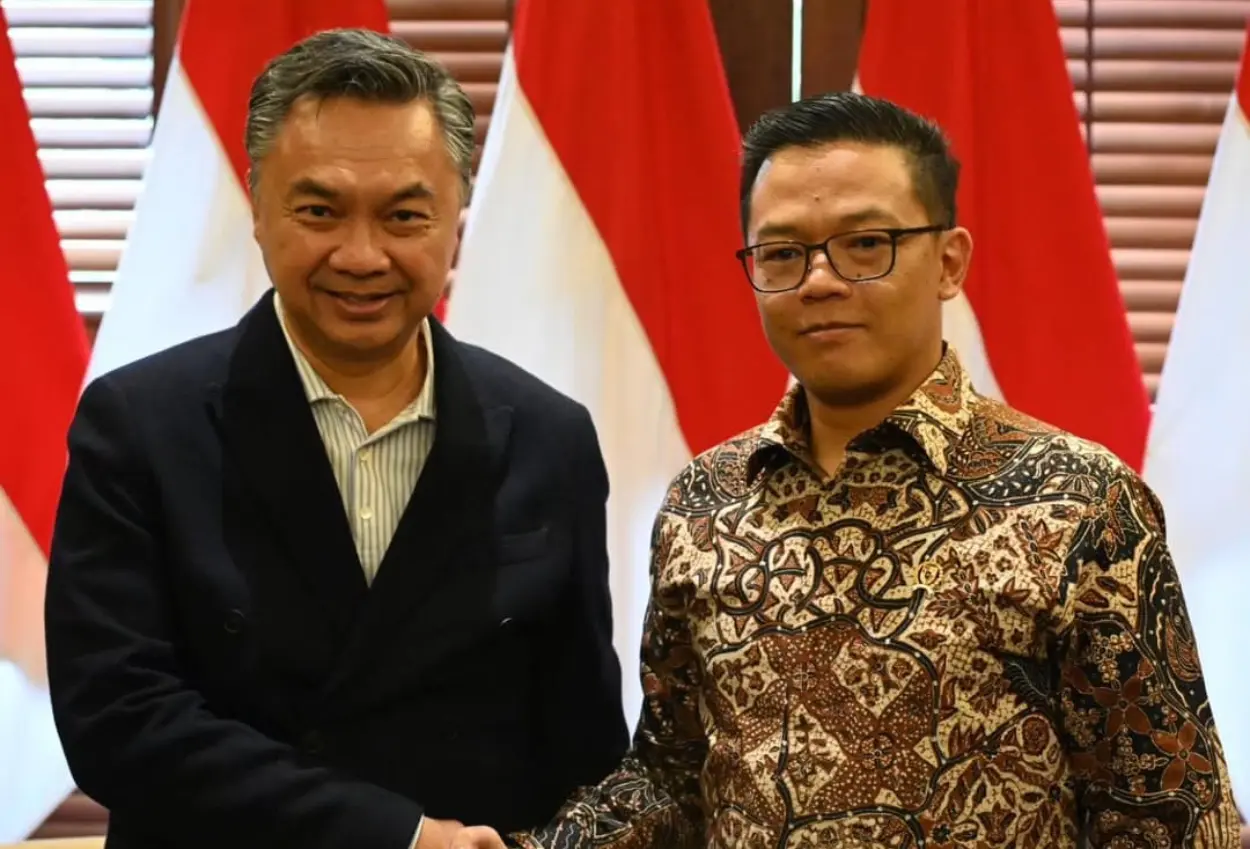 Dino patti djalal kritik kinerja menteri sugiono
