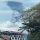 Gunung marapi erupsi, wilayah agam dihujani abu vulkanik