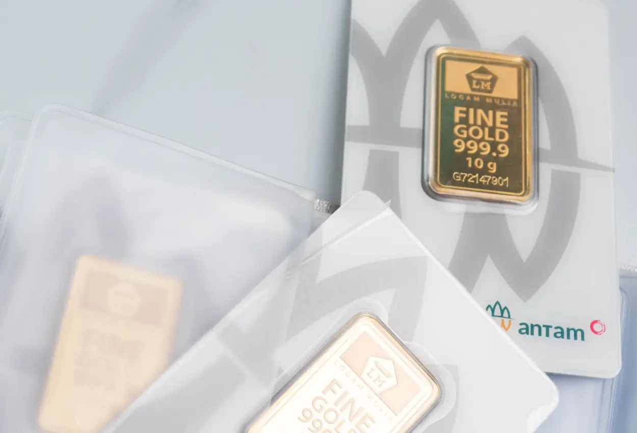 Harga emas antam hari ini 4 desember 2025