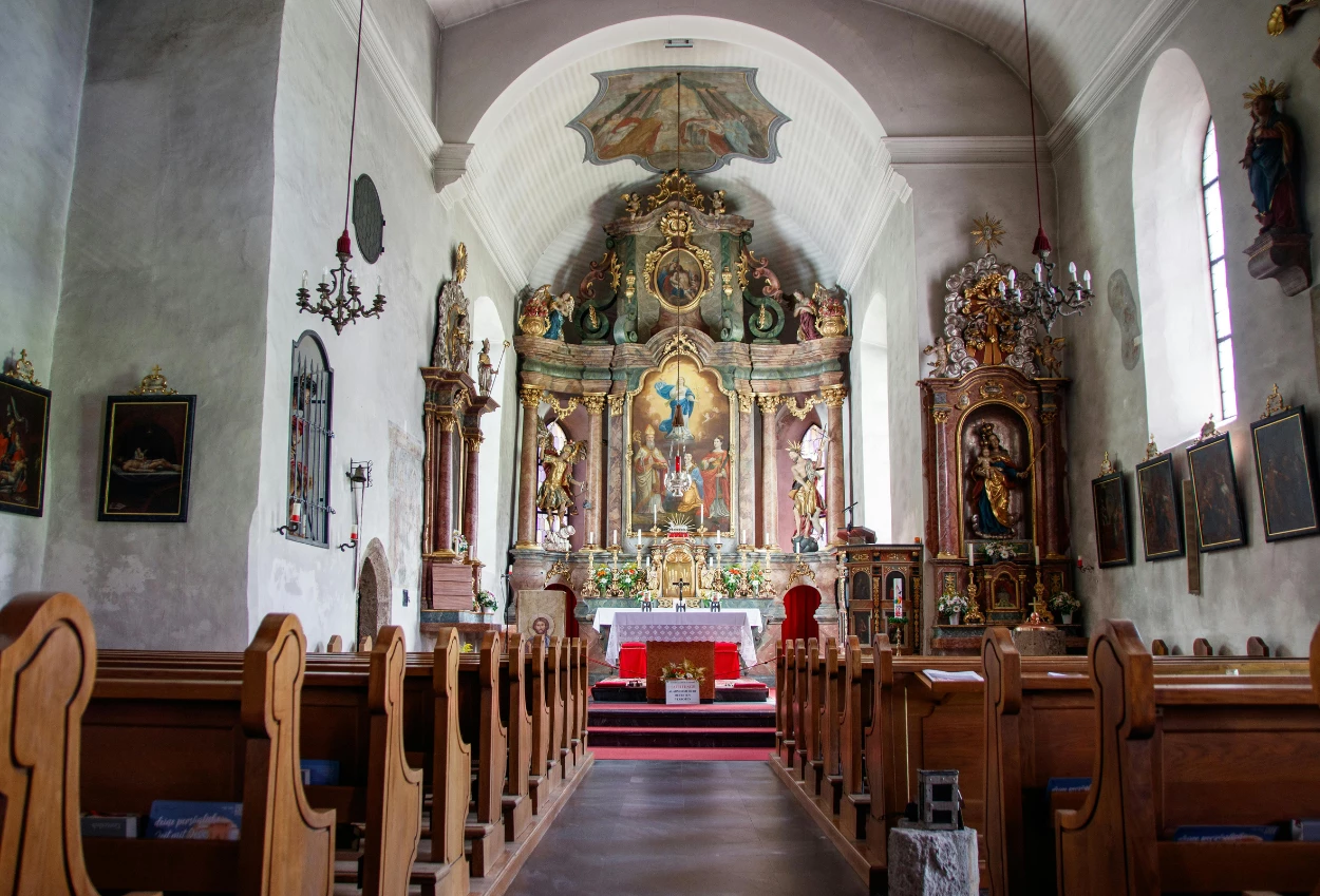 Jadwal misa natal 2025 gereja katolik di bekasi, cek di sini!