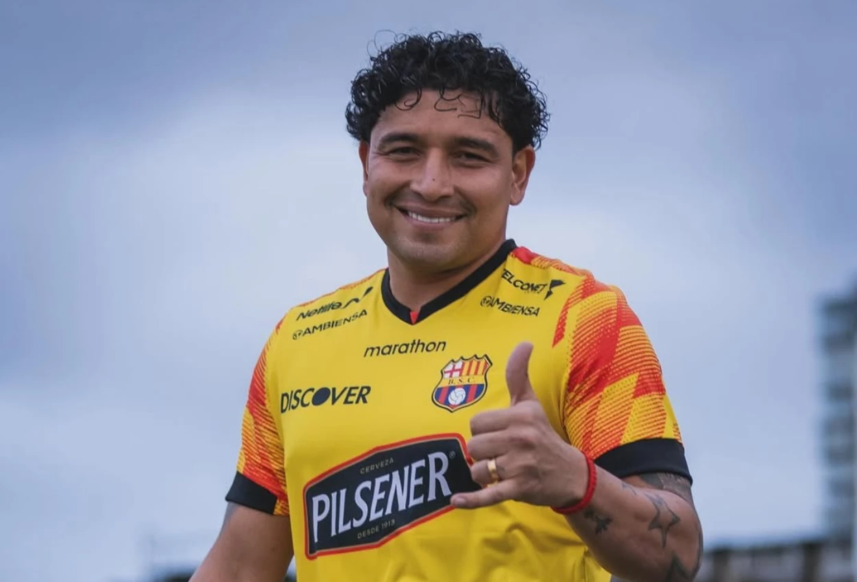 Kabar duka! bek barcelona sc mario pineida tewas ditembak
