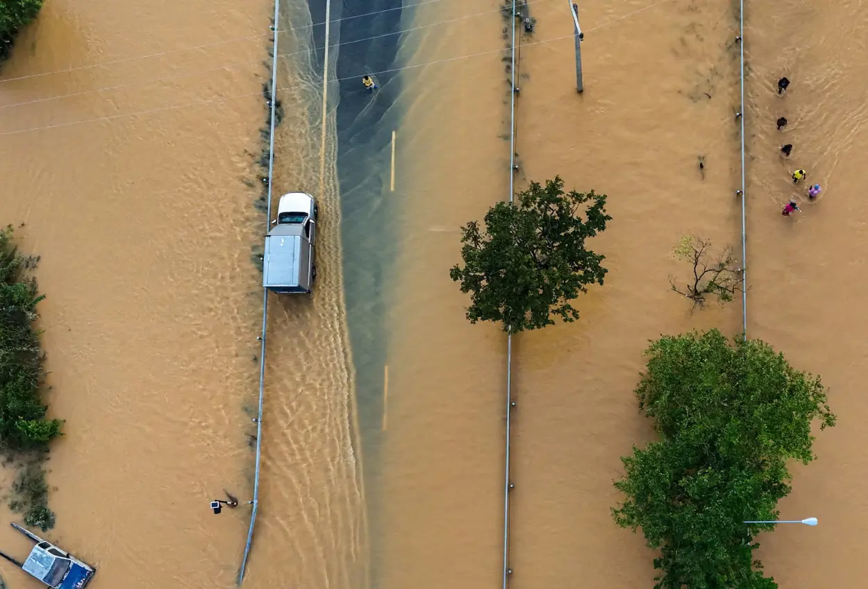 Kepala daerah dicopot usai banjir di thailand tewaskan 162 orang