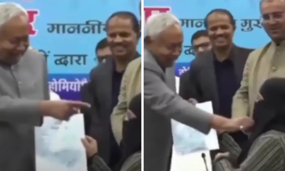 Kepala menteri bihar lepas cadar dokter perempuan