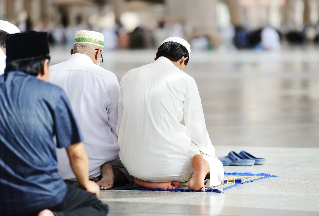 Khutbah jumat hari ini 5 desember 2025 tabah dalam menghadapi bencana alam