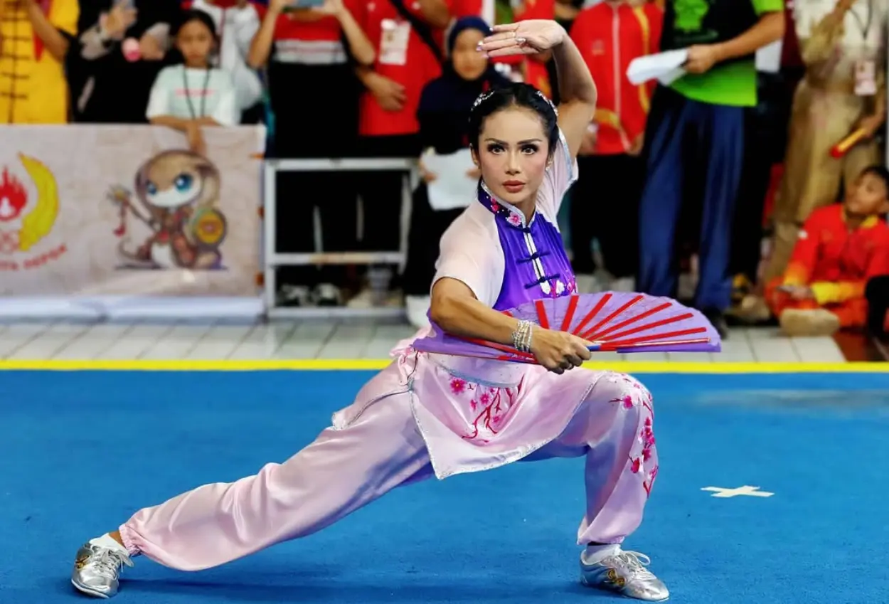 Kris dayanti juara 1 kejurnas wushu