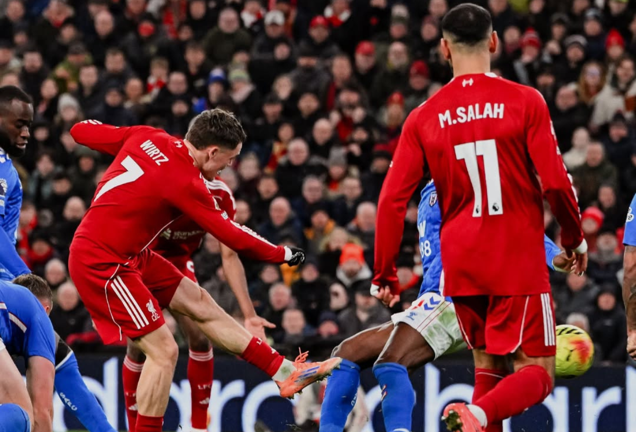 Liverpool vs sunderland 1 1, the reds diselamatkan gol bunuh diri