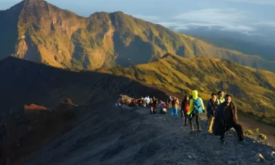 Mendaki secara ilegal, pendaki 18 tahun tewas usai jatuh ke jurang di gunung rinjani
