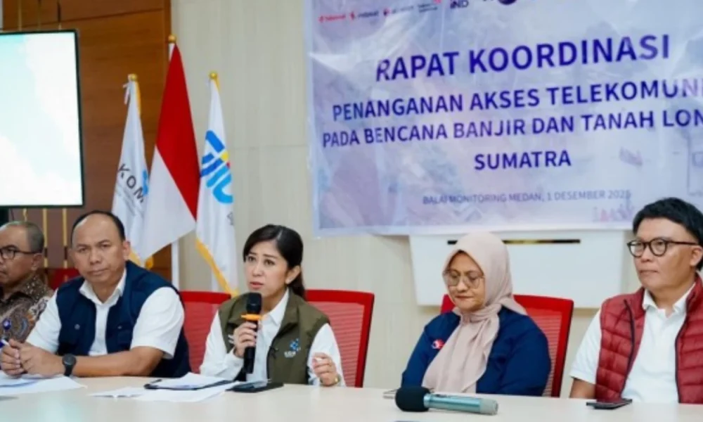 Menkomdigi pastikan sinyal di wilayah sumatra pulih 90 persen