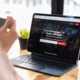 Netflix sepakat akuisisi saham warner bros senilai rp1.380 triliun!