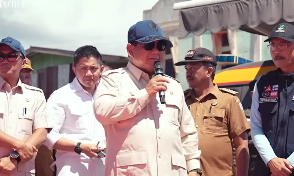 Prabowo komitmen perbaiki infrastruktur yang rusak akibat bencana di sumatra