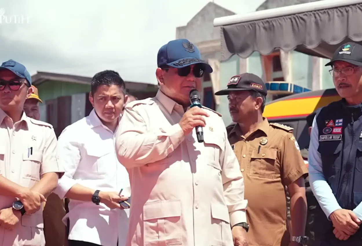 Prabowo komitmen perbaiki infrastruktur yang rusak akibat bencana di sumatra