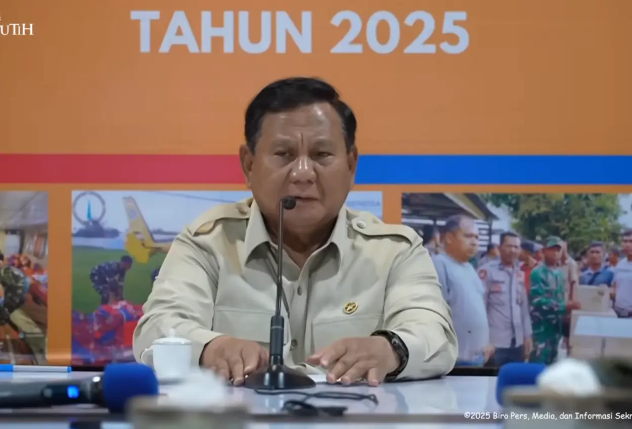 Prabowo sentil bupati yang kabur saat bencana