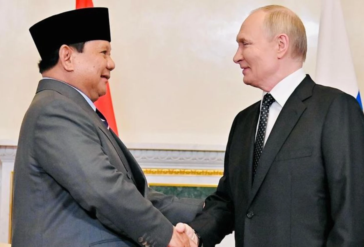 Prabowo akan bertemu vladimir putin hari ini usai lawatannya ke pakistan
