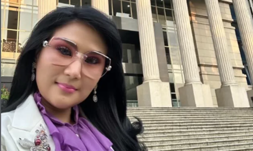 Profil lita gading, psikolog yang mendadak bahas rumah tangga bcl dan tiko aryawardhana
